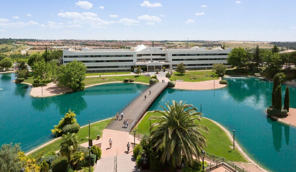 mejor universidad a distancia en españa