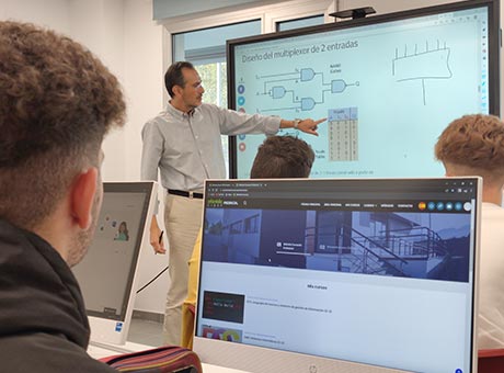 técnico superior en desarrollo de aplicaciones multiplataforma a distancia